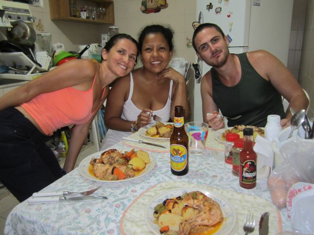 barranquilla-dinner-with-friends.JPG