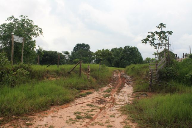 road-condition-BR319-sign-for-fazenda.JPG